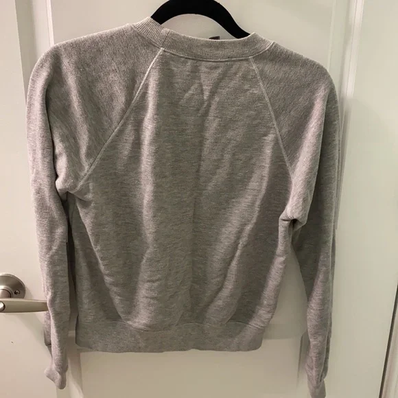 Size small grey sweatshirt. Good condition - Picture 2 of 2
